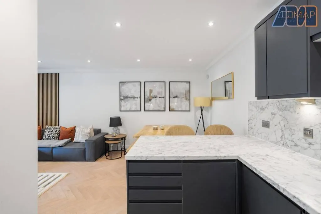 Modern Edinburgh 2 Bed Residence 0*,  Birleşik Krallık